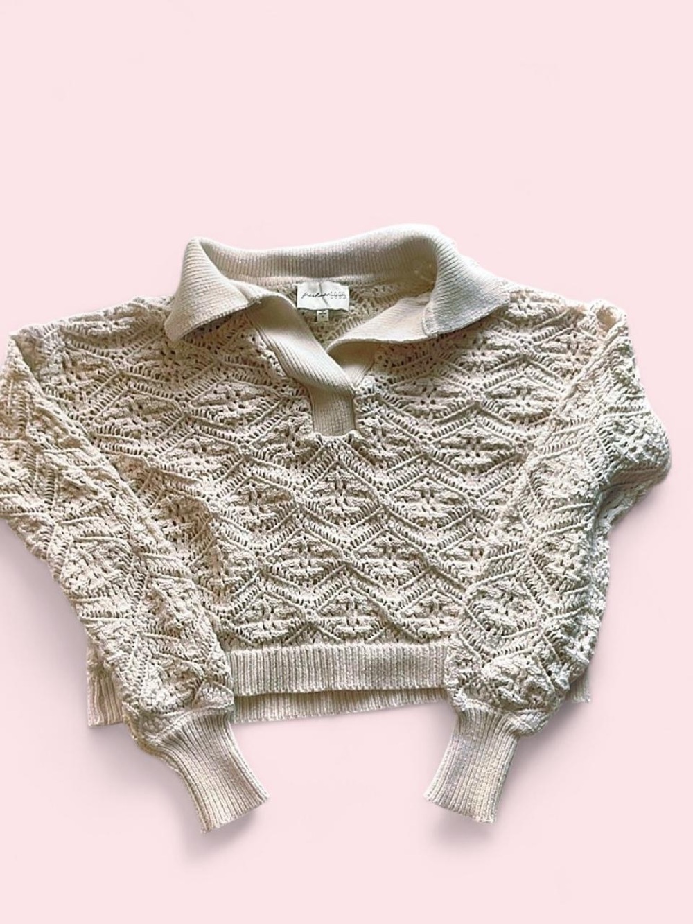 Women’s Cream Crochet Long Sleeve Cropped Sweater in Size Small